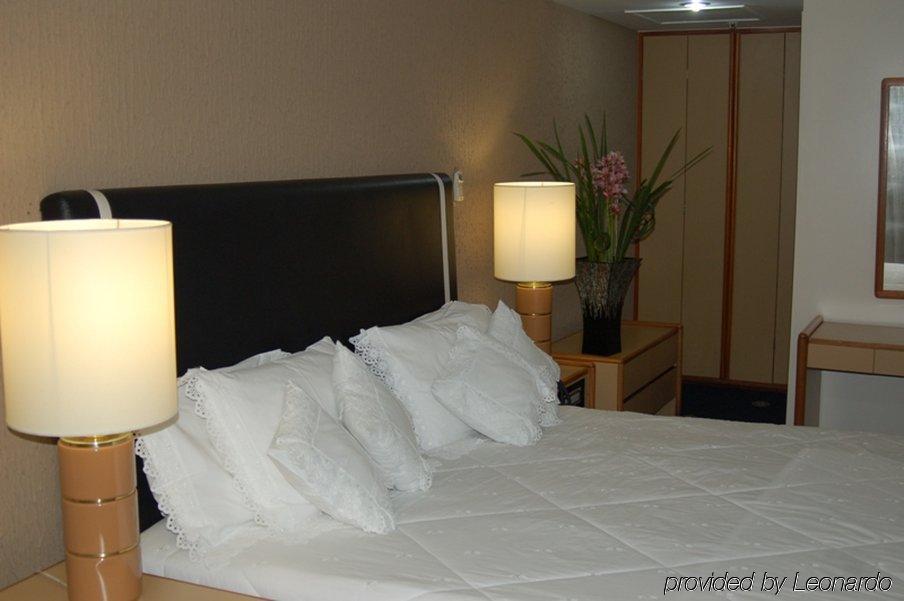 Like Ue Hotel